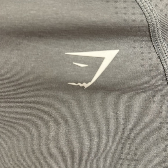 Gym shark crop top - Picture 3 of 6